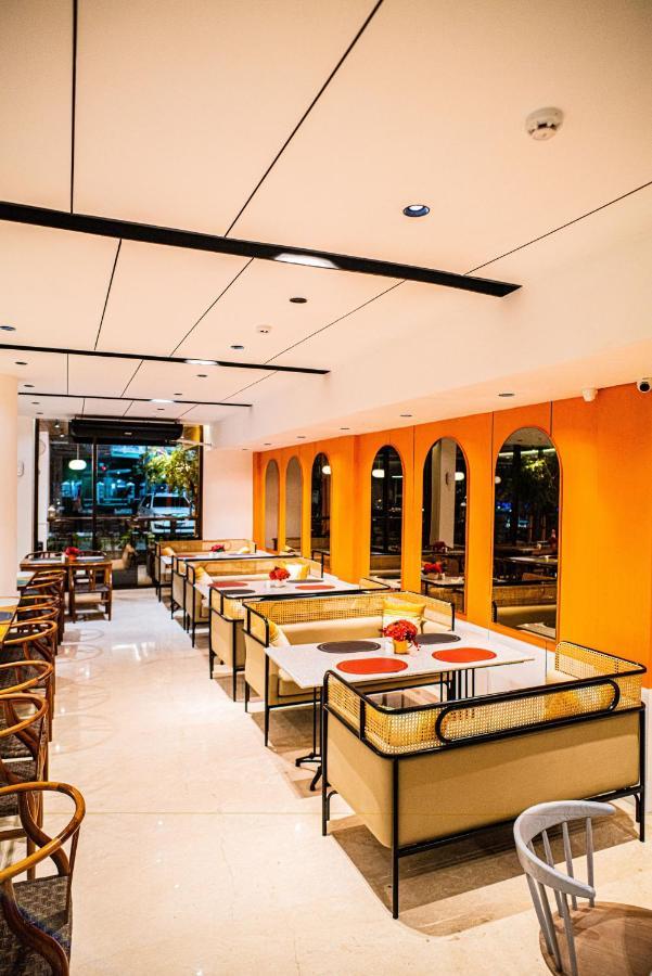 Alhambra Hotel 반다 아세흐 외부 사진